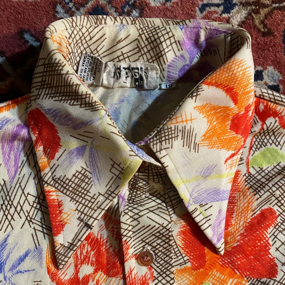 VTG 70s Groovy Floral Blouse